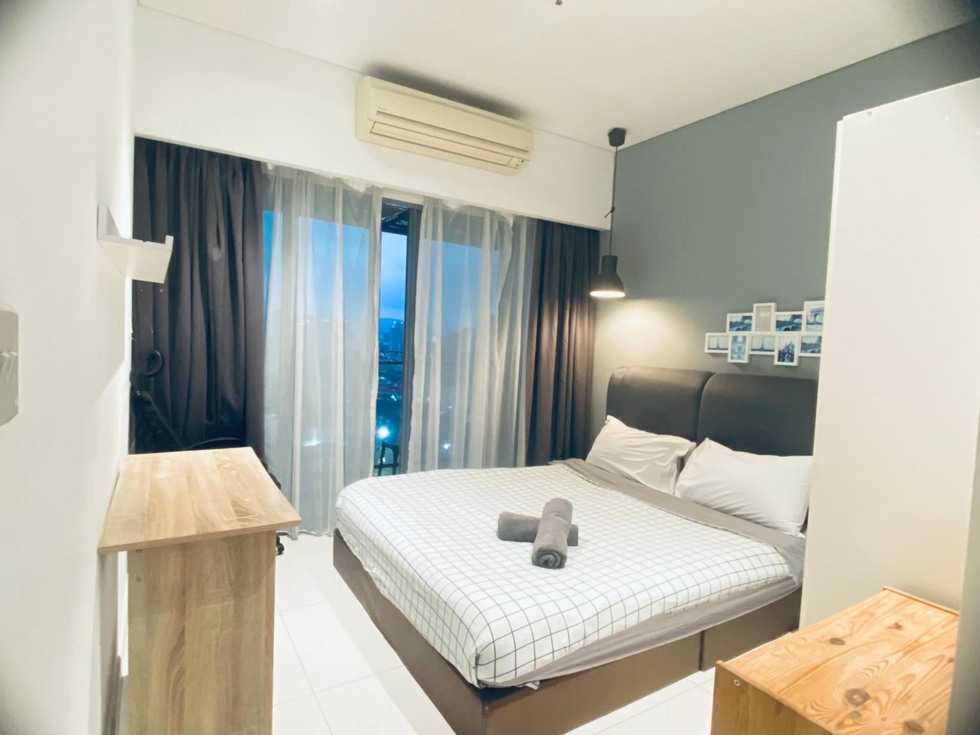 Mercu Summer Suites Klcc By Grihoz Kuala Lumpur Zimmer foto